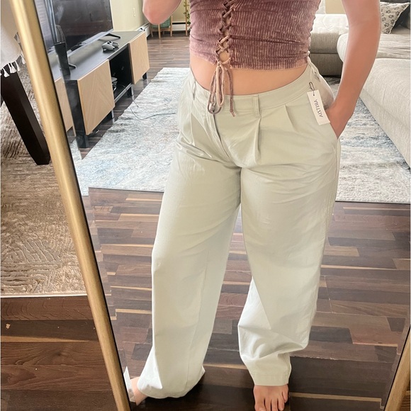Aritzia TNA Carpenter Khaki Pants - Picture 4 of 4